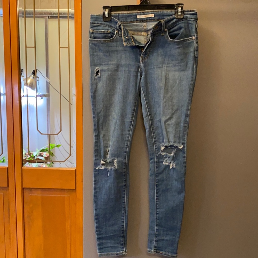 Ripped Skinny Levi’s